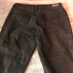 Women’s black Levi’s
